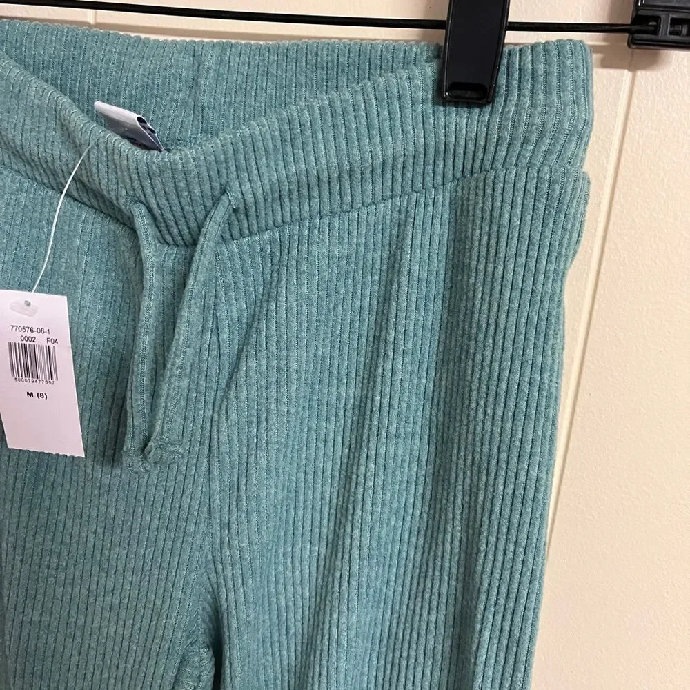 NWT Girls Plush Ribbed Flare Pants Sz L (8)